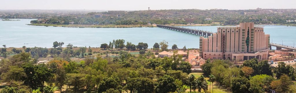 An image showcasing a diverse setting in Africa, symbolizing Employer of Record (EOR) services in Africa. The team demonstrates efficiency, reliability, and expertise in managing legal and administrative aspects of employment. Africa Employer of Record UK USA